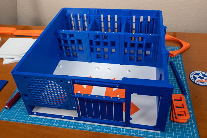 Completed assembly of the 12-bay NAS case.
