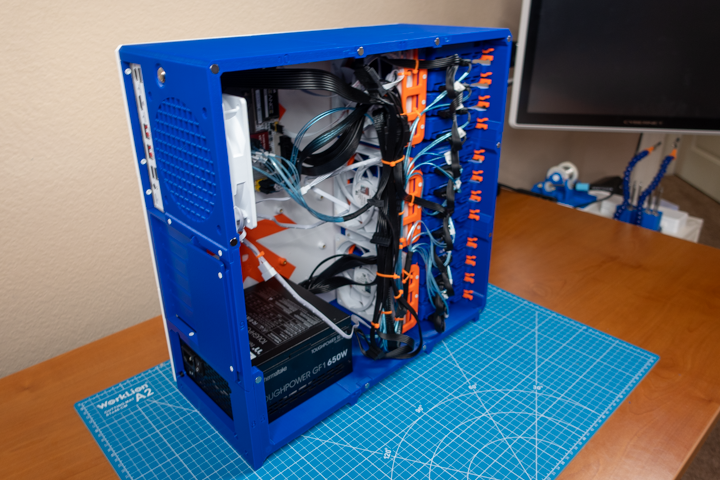 Fully assembled DIY NAS: TXLF 2026 with 12 3D-printed HDD models #4.
