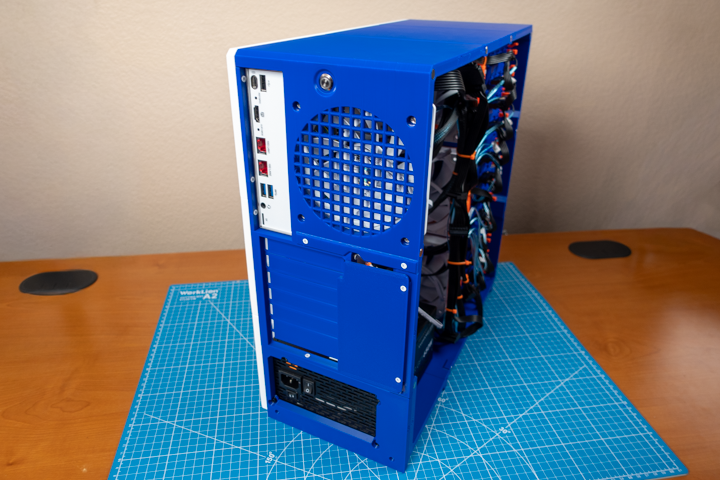 Fully assembled DIY NAS: TXLF 2026 with 12 3D-printed HDD models #5.